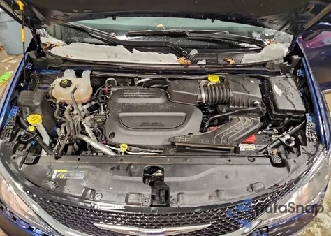 2019 Chrysler Pacifica Touring L z USA, uszkodzony, nr VIN 2C4RC1BG6KR703853